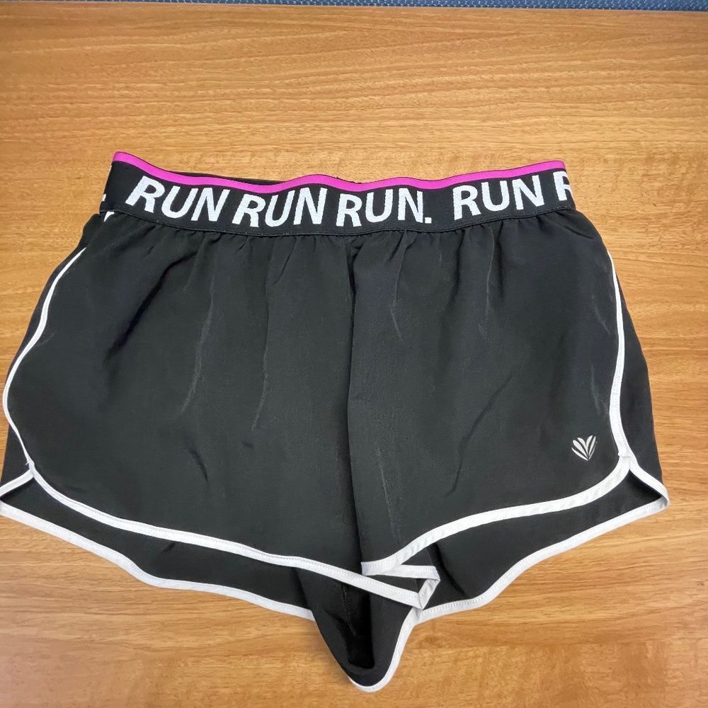 Women’s Forever 21 running loose shorts size M